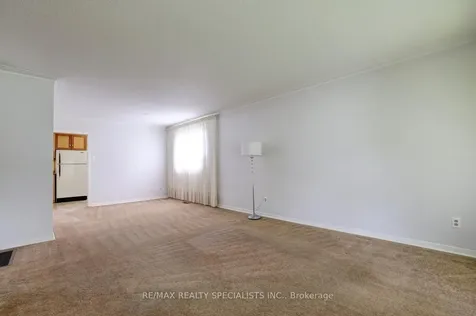 2055 Family Crescent Mississauga ON L4X 1G7