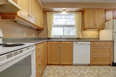 2055 Family Crescent Mississauga ON L4X 1G7