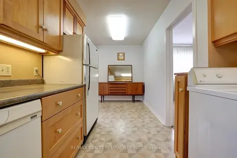 2055 Family Crescent Mississauga ON L4X 1G7