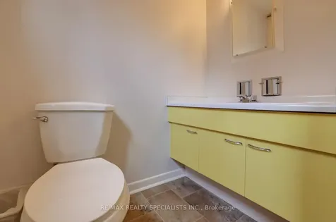 2055 Family Crescent Mississauga ON L4X 1G7