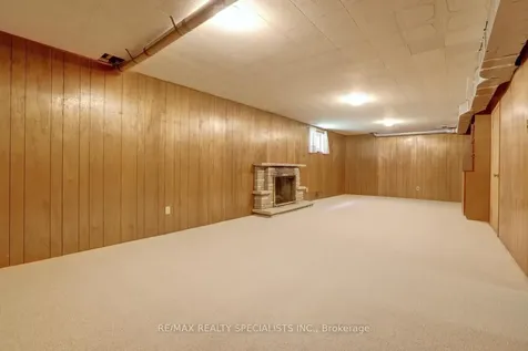 2055 Family Crescent Mississauga ON L4X 1G7