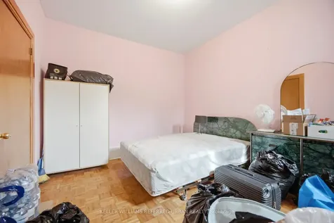 174 Lansdowne Avenue Toronto ON M6K 2V9