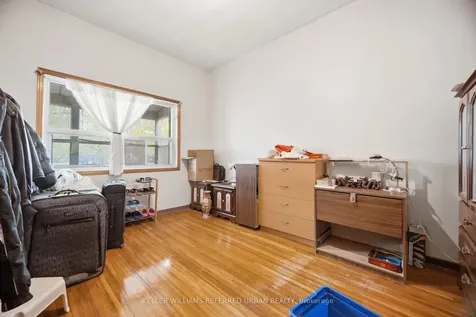 174 Lansdowne Avenue Toronto ON M6K 2V9