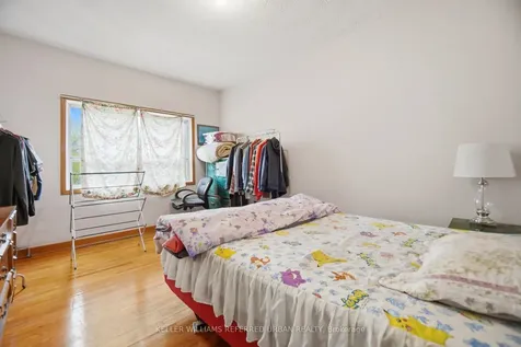 174 Lansdowne Avenue Toronto ON M6K 2V9
