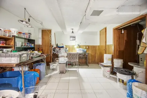 174 Lansdowne Avenue Toronto ON M6K 2V9