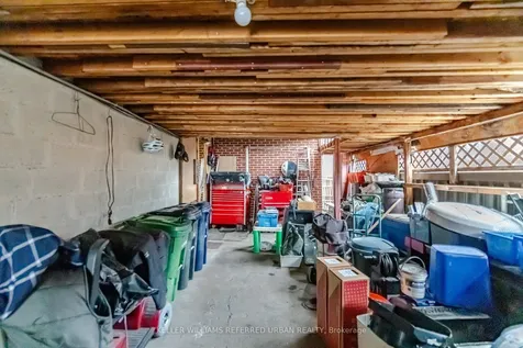 174 Lansdowne Avenue Toronto ON M6K 2V9