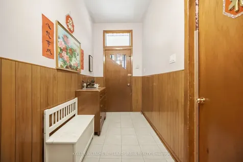 174 Lansdowne Avenue Toronto ON M6K 2V9