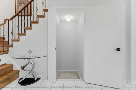 2665 Thomas Street Mississauga ON L5M 6G6