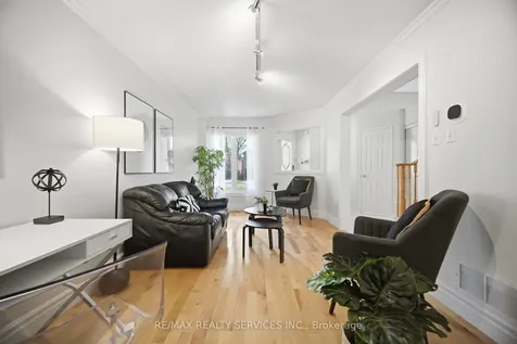 3229 Fanleaf Drive Mississauga ON L5N 7C8