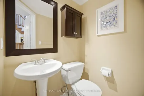 3229 Fanleaf Drive Mississauga ON L5N 7C8