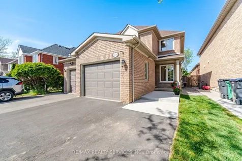 3229 Fanleaf Drive Mississauga ON L5N 7C8