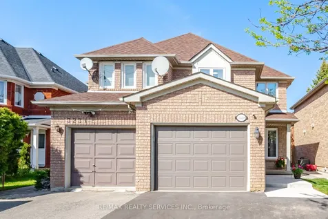3229 Fanleaf Drive Mississauga ON L5N 7C8
