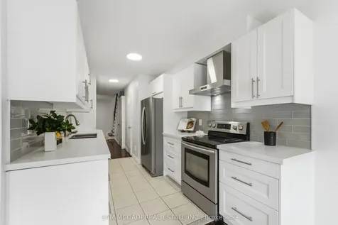 1220 Windbrook Grove Mississauga ON L5V 2V1