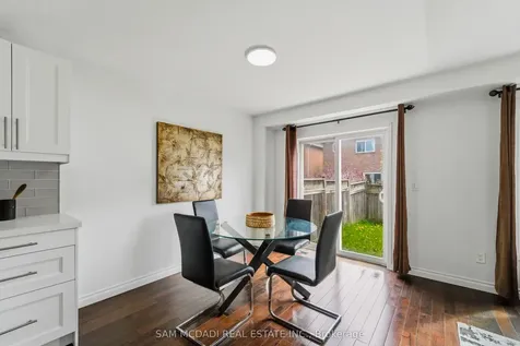 1220 Windbrook Grove Mississauga ON L5V 2V1