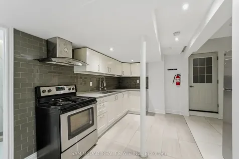 1220 Windbrook Grove Mississauga ON L5V 2V1