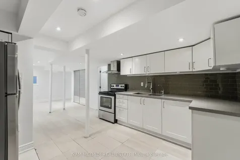 1220 Windbrook Grove Mississauga ON L5V 2V1