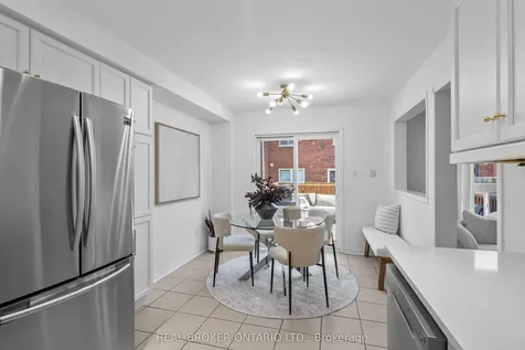 8 Dawson Crescent Milton ON L9T 5H8