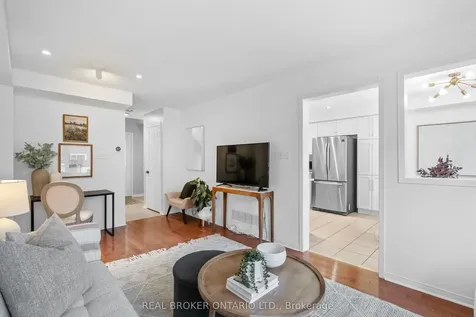 8 Dawson Crescent Milton ON L9T 5H8