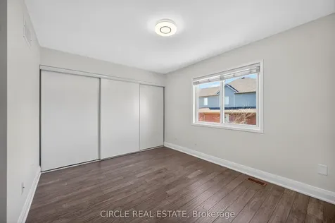 4950 Albina Way Mississauga ON L4Z 4J6