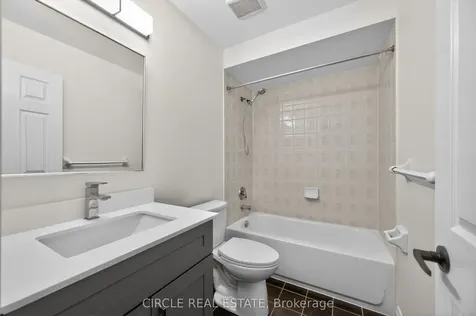 4950 Albina Way Mississauga ON L4Z 4J6