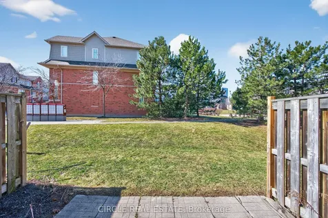 4950 Albina Way Mississauga ON L4Z 4J6