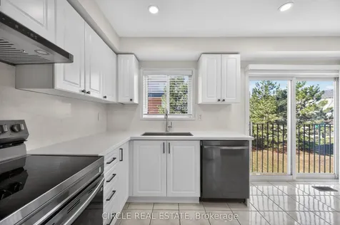 4950 Albina Way Mississauga ON L4Z 4J6