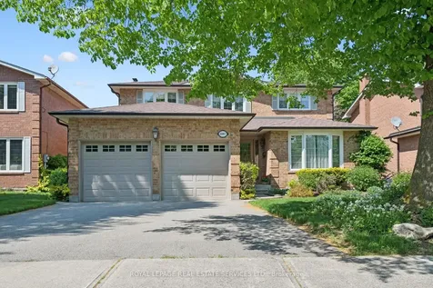 2067 Pen Street Oakville ON L6H 3L2