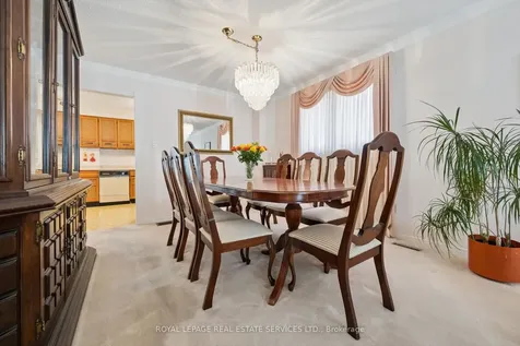 2067 Pen Street Oakville ON L6H 3L2