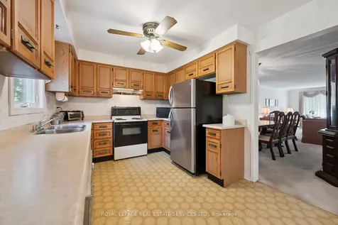 2067 Pen Street Oakville ON L6H 3L2