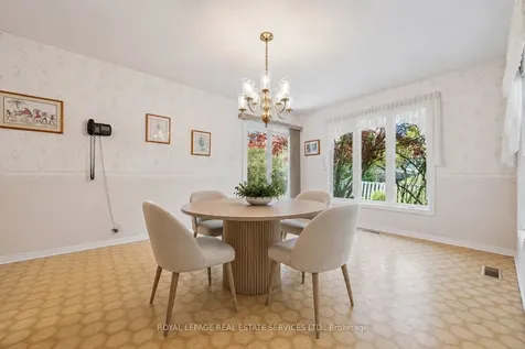 2067 Pen Street Oakville ON L6H 3L2