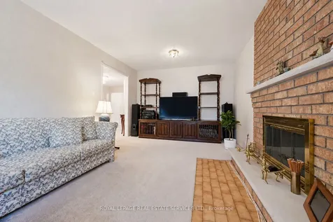 2067 Pen Street Oakville ON L6H 3L2