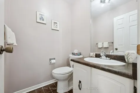 2067 Pen Street Oakville ON L6H 3L2