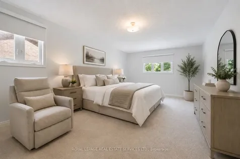 2067 Pen Street Oakville ON L6H 3L2