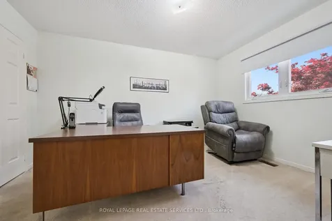 2067 Pen Street Oakville ON L6H 3L2