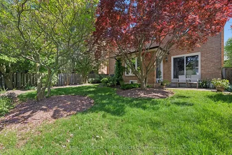 2067 Pen Street Oakville ON L6H 3L2
