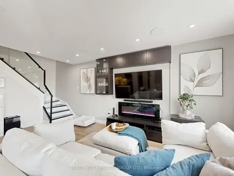 2001 Bonnymede Drive Mississauga ON L5J 4H8