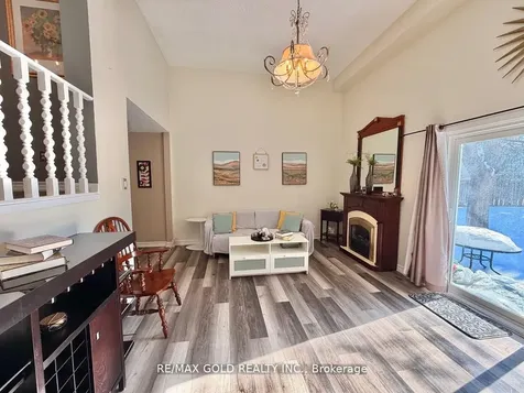 7707 Darcel Avenue Mississauga ON L4T 3W9