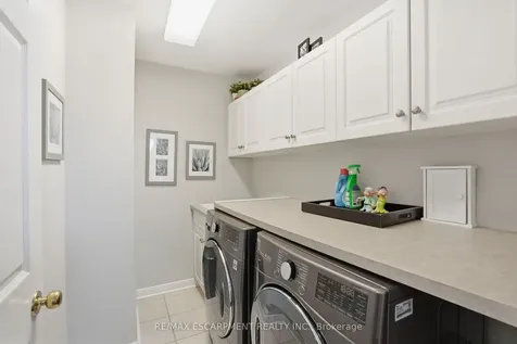 2258 Turnberry Road Burlington ON L7M 4S6