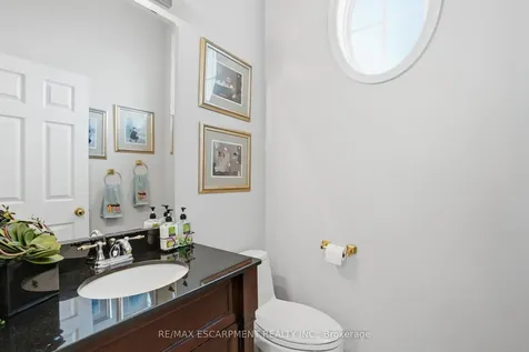2258 Turnberry Road Burlington ON L7M 4S6