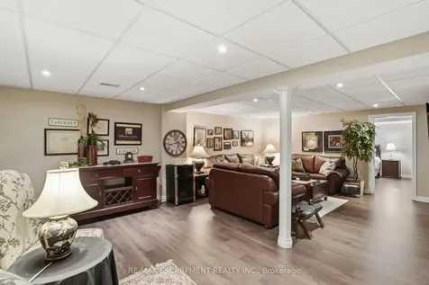 2258 Turnberry Road Burlington ON L7M 4S6