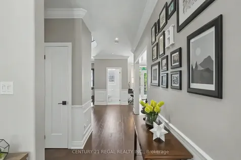 2260 Chickadee Crescent Oakville ON L6M 3S2