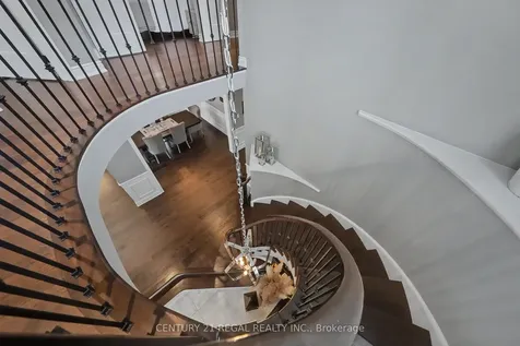 2260 Chickadee Crescent Oakville ON L6M 3S2