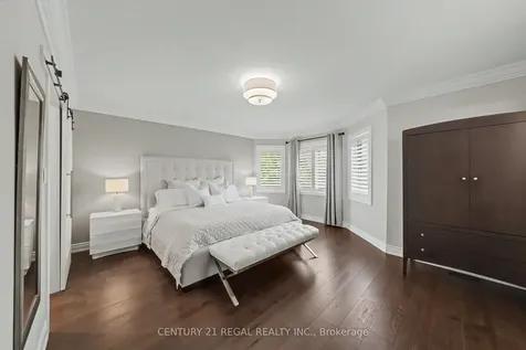 2260 Chickadee Crescent Oakville ON L6M 3S2