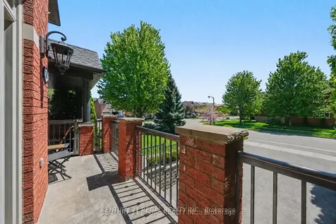 2260 Chickadee Crescent Oakville ON L6M 3S2