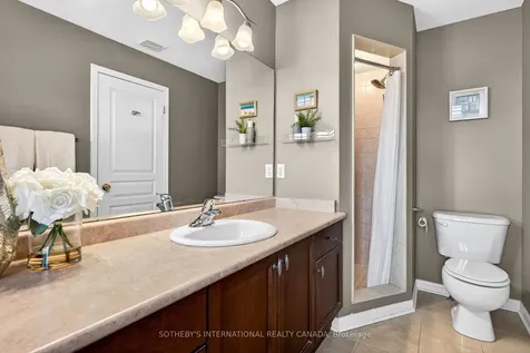 2238 Stone Glen Crescent Oakville ON L6M 5G6