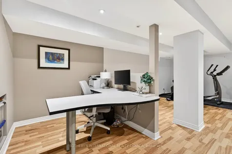 2238 Stone Glen Crescent Oakville ON L6M 5G6