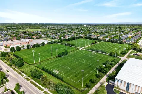 2238 Stone Glen Crescent Oakville ON L6M 5G6