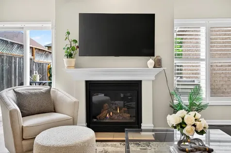2238 Stone Glen Crescent Oakville ON L6M 5G6