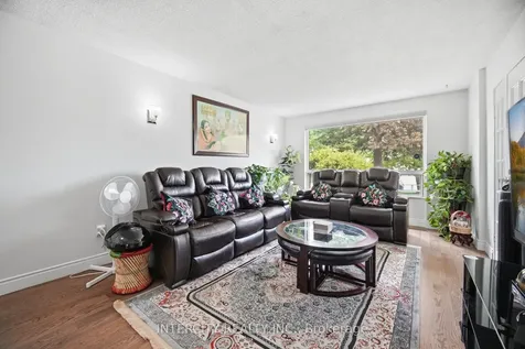 3164 Gwendale Crescent Mississauga ON L5A 3B4