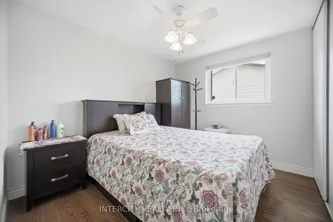 3164 Gwendale Crescent Mississauga ON L5A 3B4